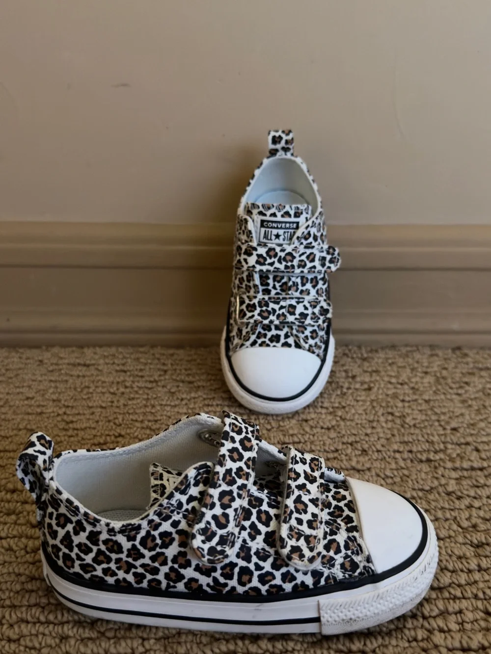 Converse Kids Leopard Print Low Top Sneakers - White, Black, Tan